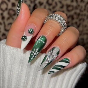 Green Winter Press On Nails | Emerald Snowflake Christmas Press Ons | Festive Holiday Nail | Candy Nails | Elegant Christmas Set | OC1214HC