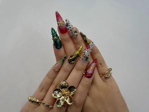 Luxe Ornament Christmas Press On Nails | 3D Holiday Nail Art | Red & Green Chrome Nails | Rhinestone Design | Festive Press Ons | OB214HC