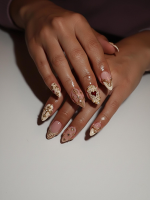 Nail Tabs for Press On Nails – Golden Heart Baroque Press On Nails | Valentine Nails | Ivory Blush French Tips | OB09H