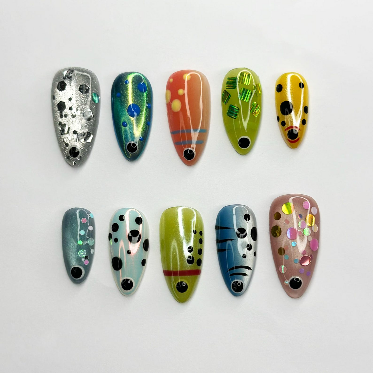 Summer Alien Eye Chrome Press On Nails, Summer Short Almond Abstract Nails, Beach Party Nails For Cute Funky Vacation Outfit Photos| OB420LC