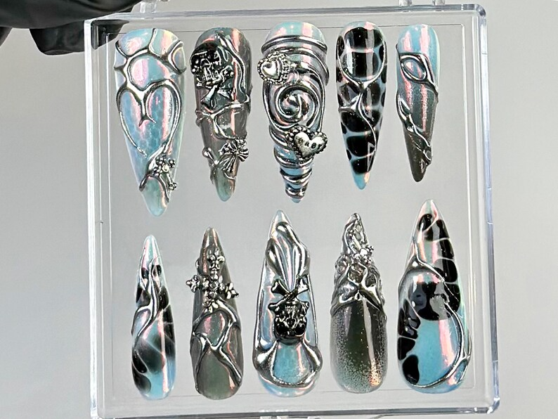 Gothic Black Chrome Press On Nails | Cyberpunk 3D Press Ons | Holographic 3D Fake Nails | Gothic, Y2K, Dark Nail Art | Gothic Nails |OC773YC