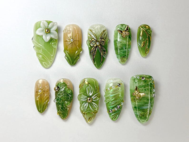 Hand-Painted Forest Green Press On Nails | Botanical Nail Design | Green Nature-Inspired Nails | Green Nature-Inspired Nails | OB705HK