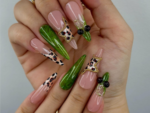 Jungle Safari Glam Press On Nails | Leopard Print & Green Tropical Accents | 3D Gold Chain Detailing | Exotic Safari-Inspired Nail | OC142EC