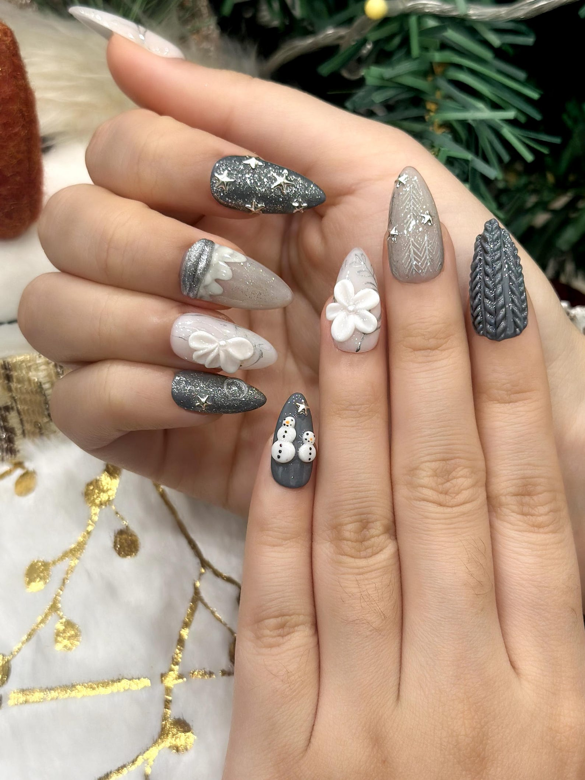 Silver Winter Stars Press On Nails | Elegant Winter Flower Nail Art | Grey Glitter Winter Nails | Frosty Holiday Press Ons | OC251EC