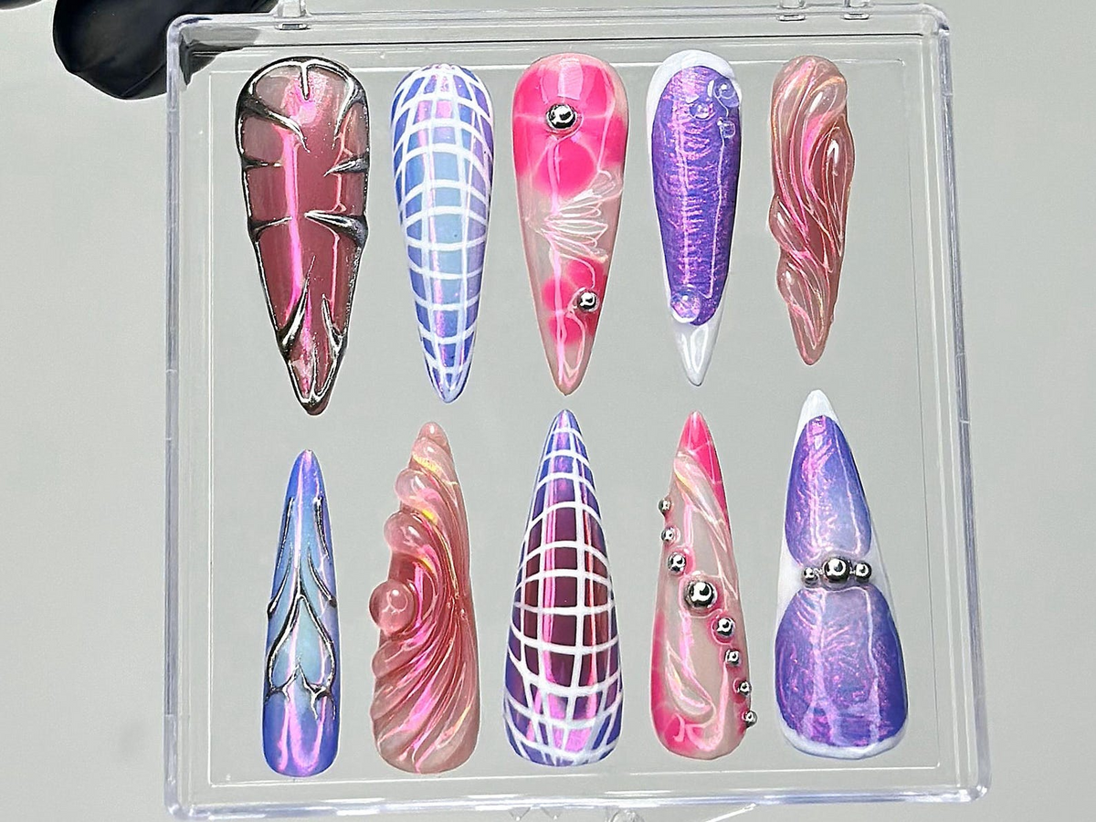 Galaxy Chrome Press On Nails | Holographic Purple Fake Nails | Metallic Stiletto Nail Art | Iridescent Galaxy Nails | Gothic Nails | OB915YK