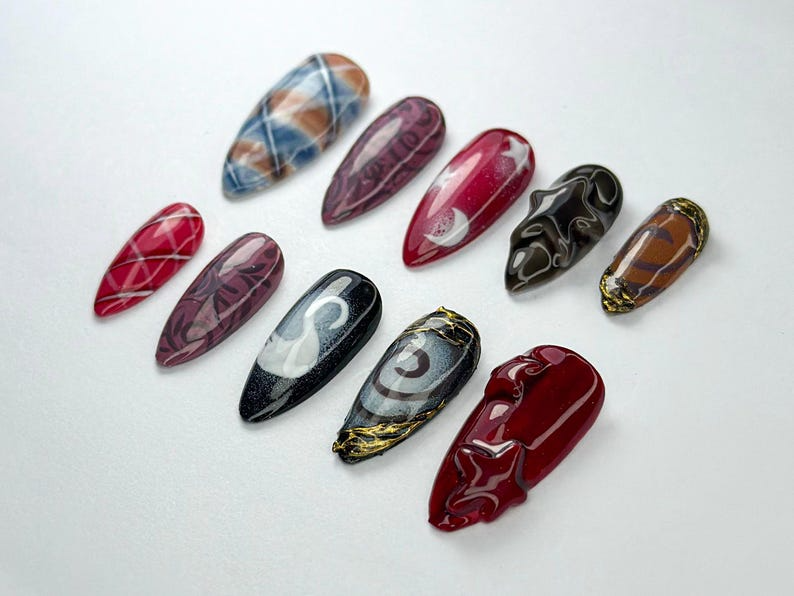 Dark Academia Press-On Nails | Moon, Stars & Swan Design | Handmade Cosmic Nail Set | Baroque And Vintage Style | Celestial Nails | OB728HK