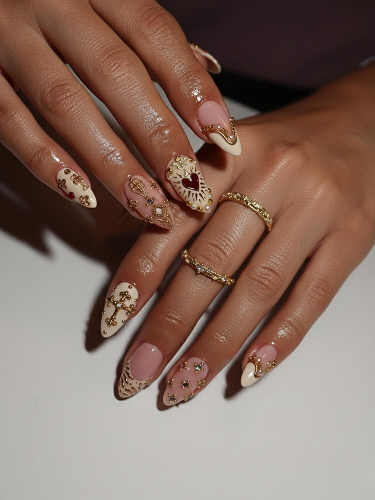 Nail Tabs for Press On Nails – Golden Heart Baroque Press On Nails | Valentine Nails | Ivory Blush French Tips | OB09H