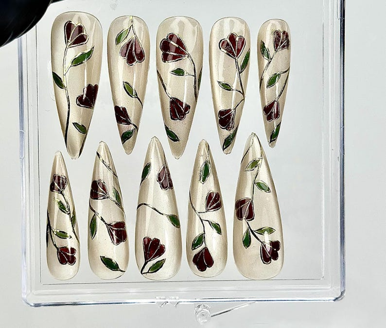Vintage Vine Bloom Press On Nails | Handpainted Floral Nail Art | Nature-Inspired Botanical Tips | Elegant Glossy Press Ons | OC969EK