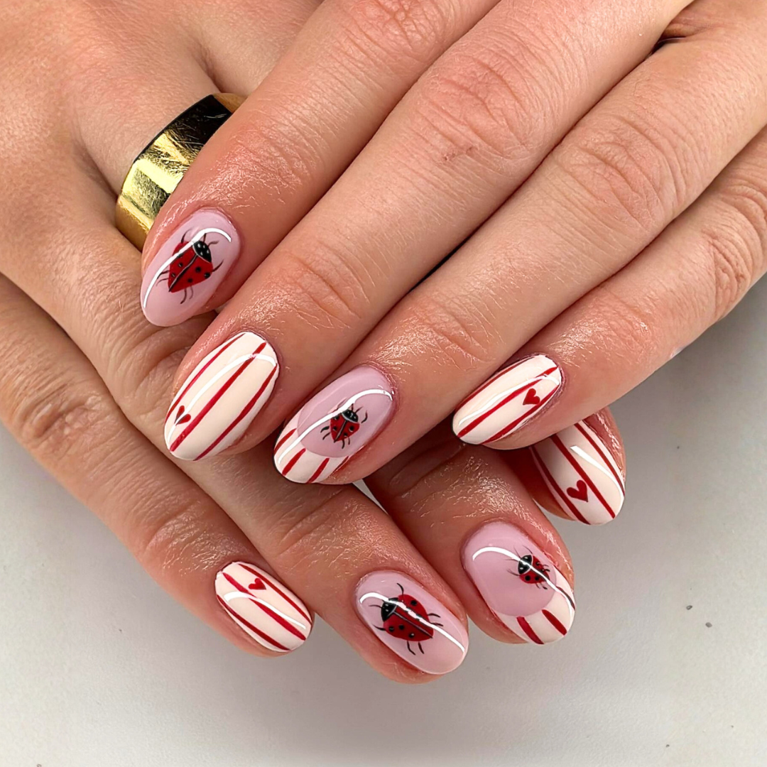 Blooming Picnic Press-On Nails - Aninail