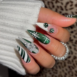 Green Winter Press On Nails | Emerald Snowflake Christmas Press Ons | Festive Holiday Nail | Candy Nails | Elegant Christmas Set | OC1214HC