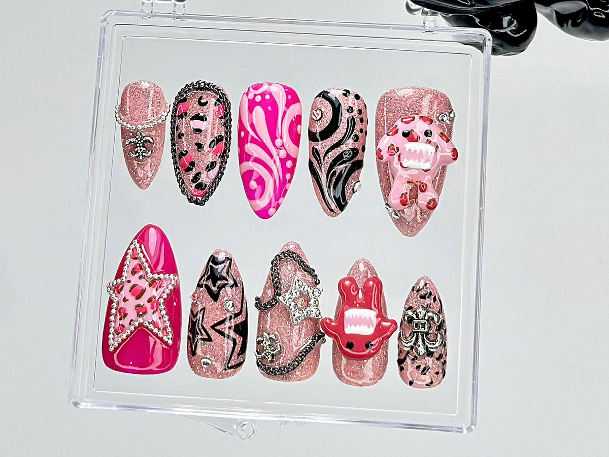 Cute Monster 3D Press On Nails | Pink Glitter Punk Fake Nails | Hot Pink Y2K Nail Art |Indie Star Punk Kawaii Nails |Alt Star Chain |OB929YC