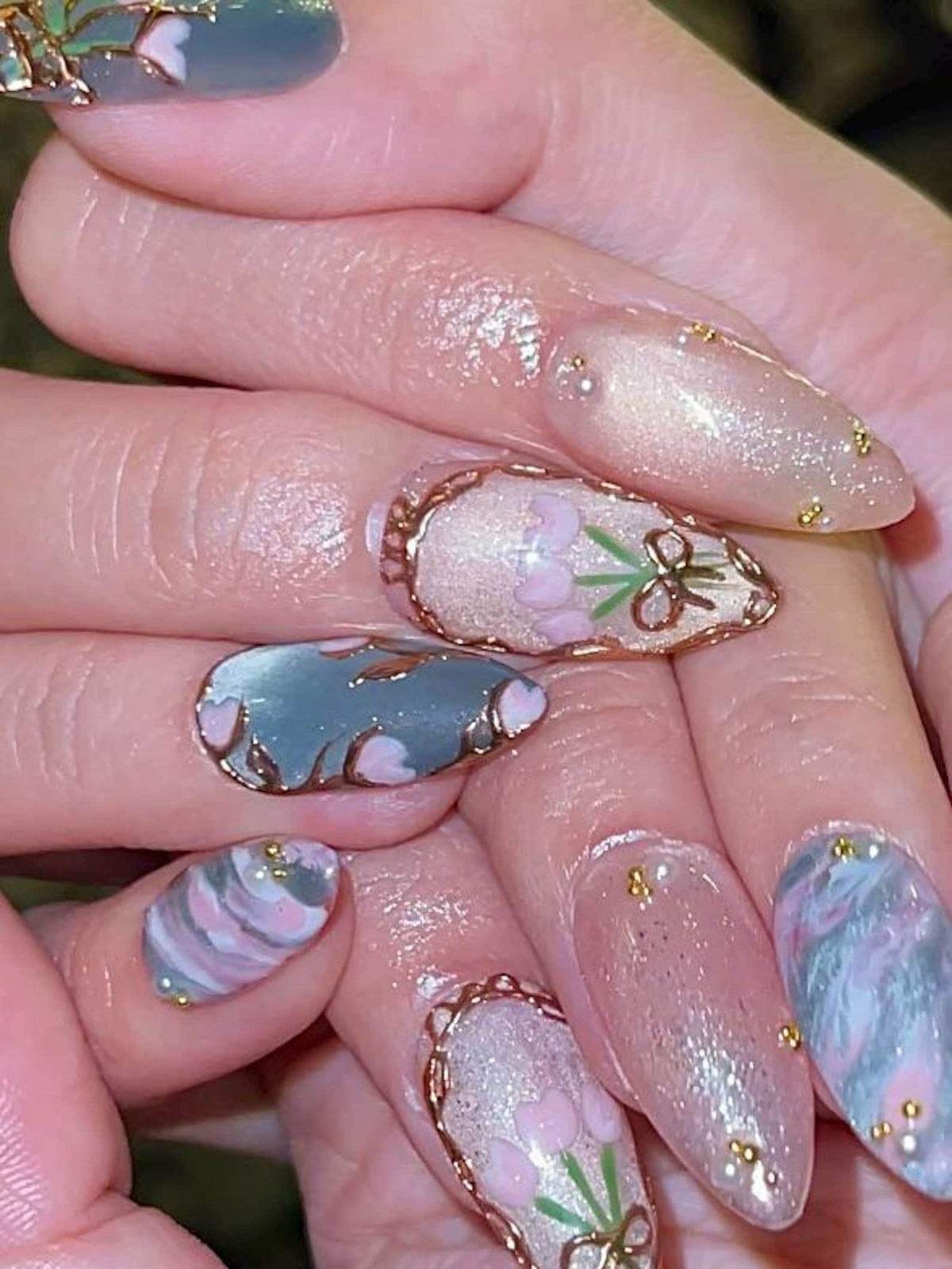 Custom Floral Coquette Nails, Soft Jade and Pearl Shimmer Press Ons, Hand-Painted Tulip Design, Romantic Aesthetic Reusable Nails, OB1285HK