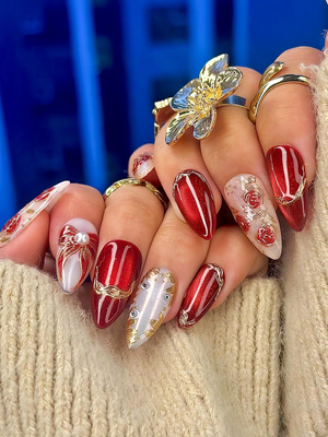 Press On Nails For Christmas | Holiday Christmas Nails | Gold Leaf Luxury Nail Art | Pearl Accent Classy Nails | OB210EC
