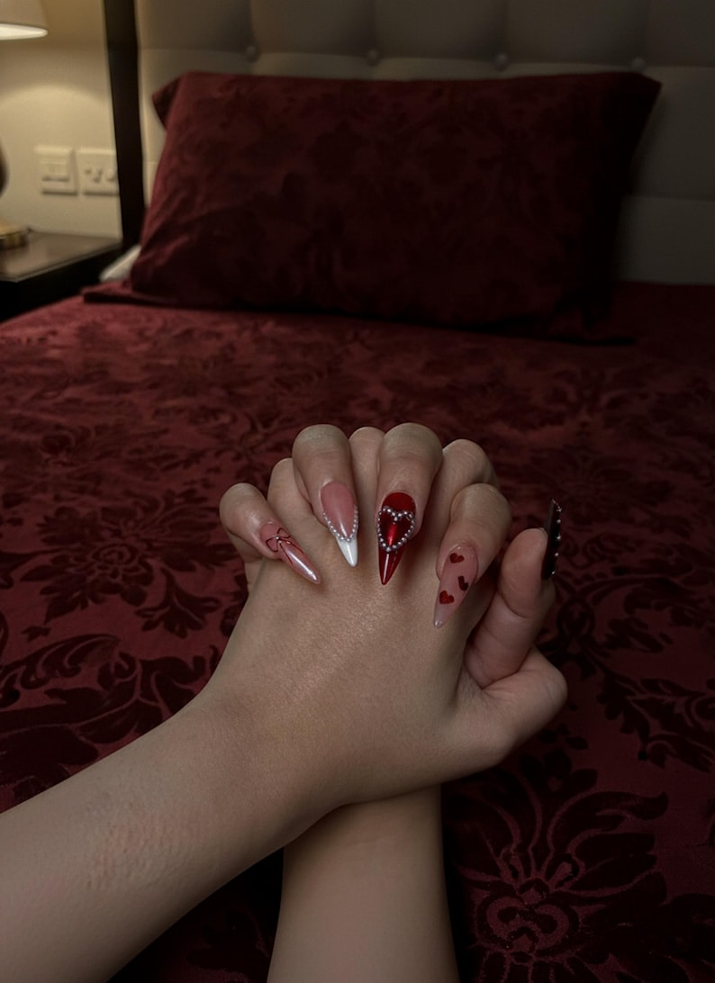 Red Burgundy Valentine Press Ons OB123L