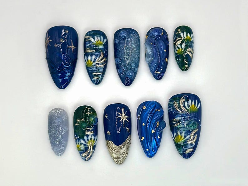 Midnight Daisy Garden Nail Art | Handpainted Blue Ocean Waves & Starfish Nails | Ocean Themed Nail Art with Gold Accents | OC531HC