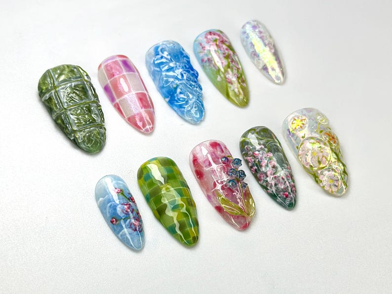 Spring Garden Floral Press-On Nails | Nature-Themed Press-On Nail Set | Green & Floral Nail Set | Elegant Artistic Nail Art | OB690HC