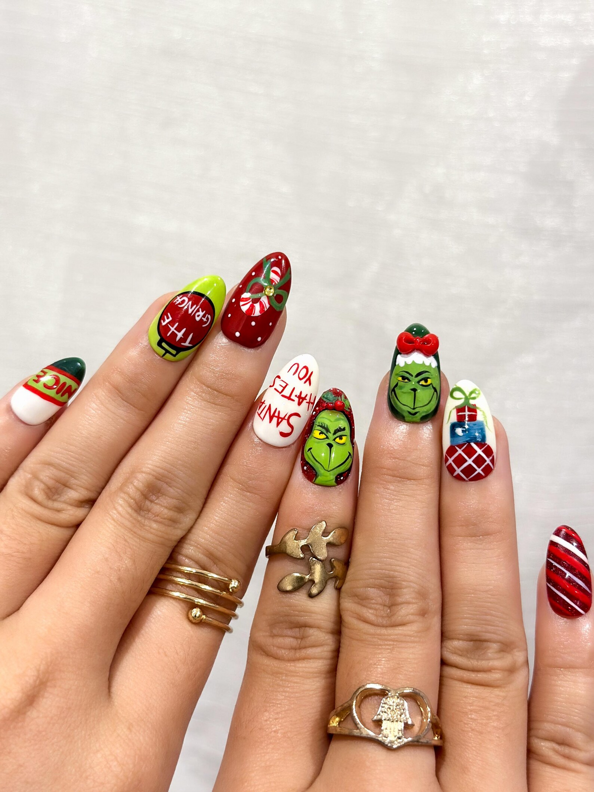 Grinch Mischief Press On Nails For Christmas | Cute Cartoon Winter Nail Art | Funny Holiday Nails | Red Green Christmas Set |OB227EG