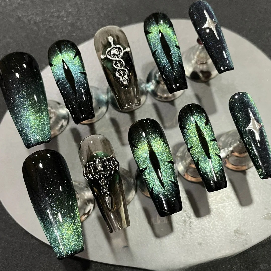 Ethereal Eyes Cat Eye Press-On Nails - Aninail
