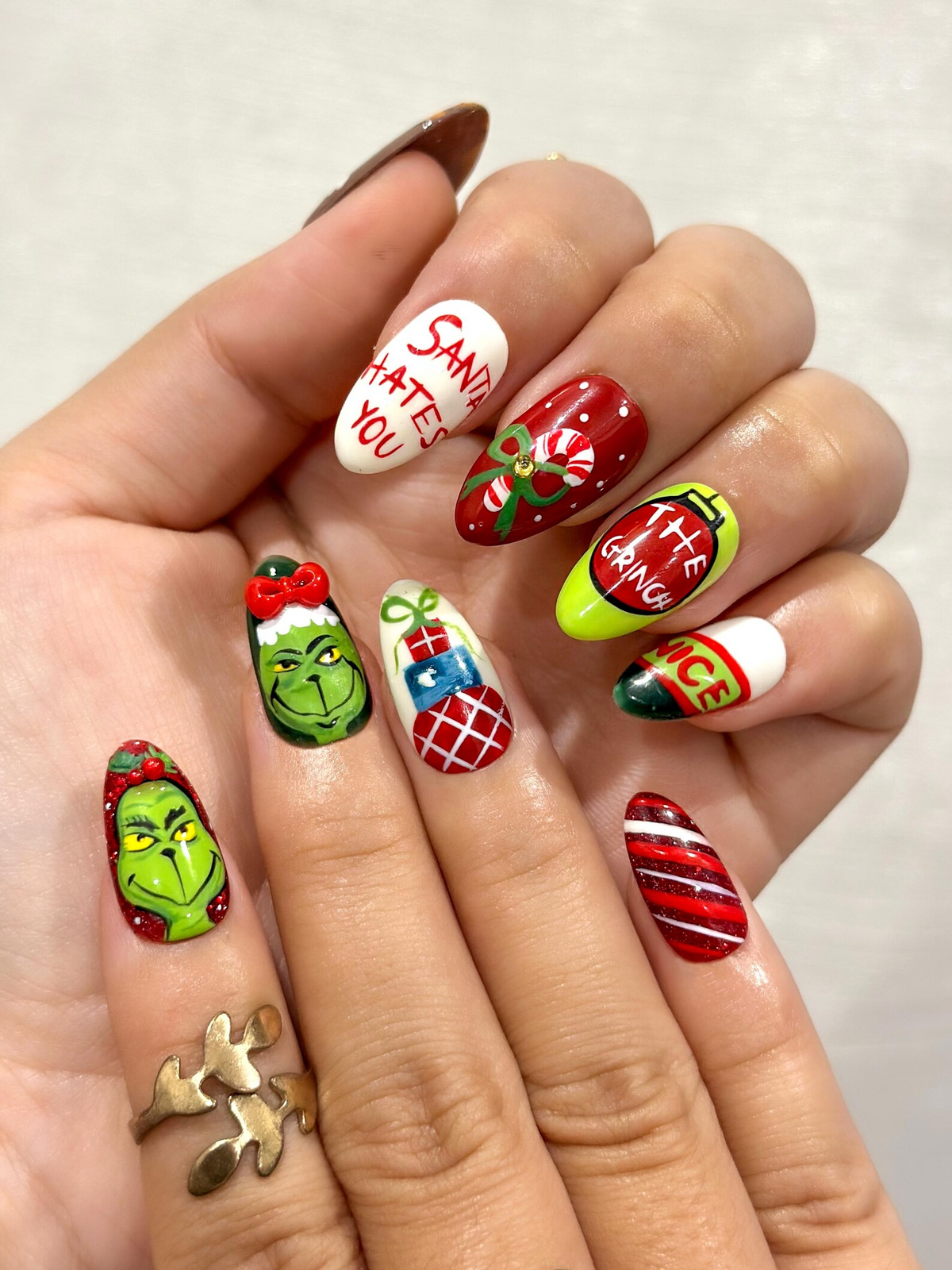 Grinch Mischief Press On Nails For Christmas | Cute Cartoon Winter Nail Art | Funny Holiday Nails | Red Green Christmas Set |OB227EG