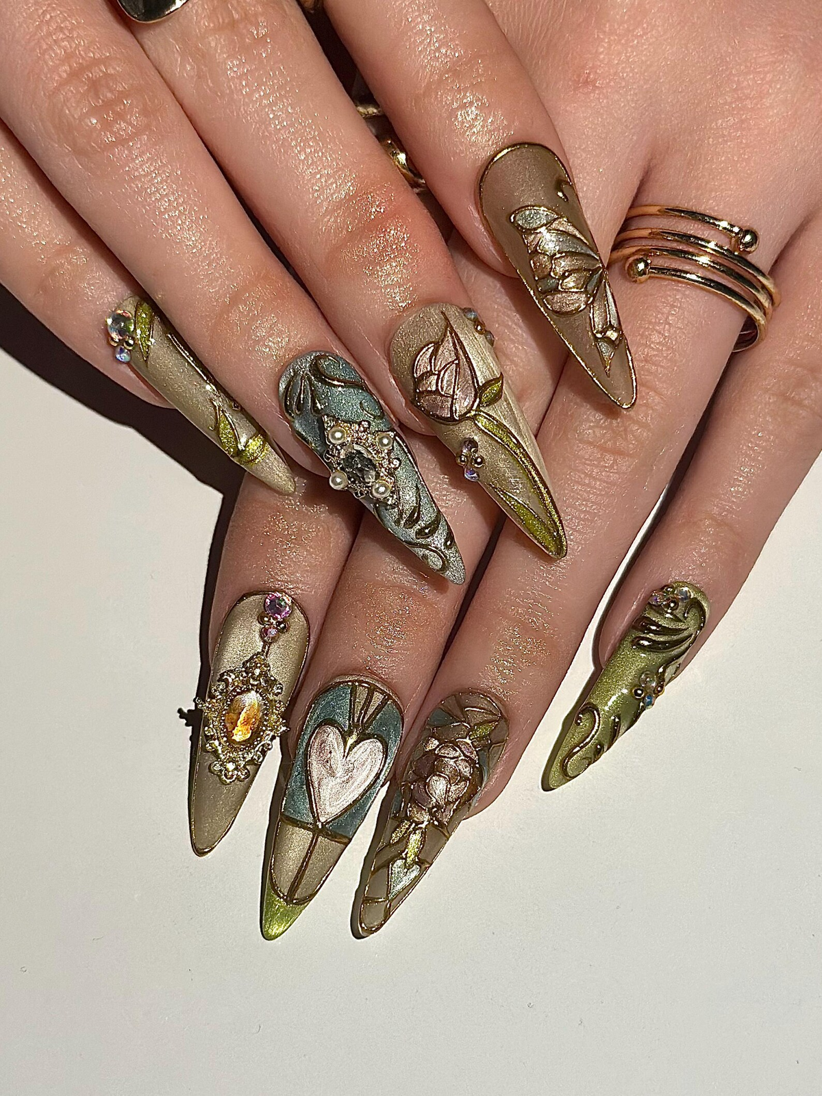 Baroque Stained Glass Press On Nails | Vintage Luxury Heart Nails | Handmade Victorian Aesthetic Nails | Handmade Stiletto Press Ons|OB311HC
