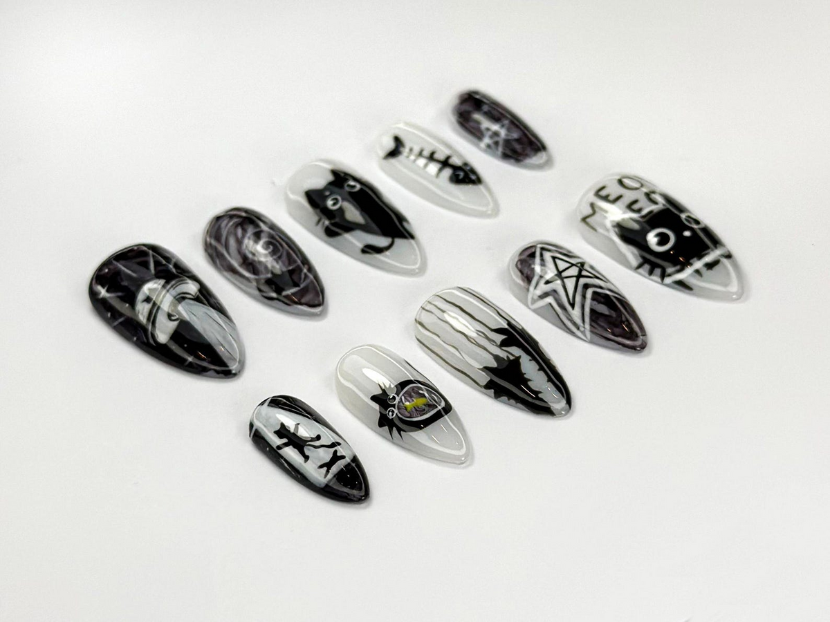 Alien Cat-Themed Press-On Nails | Cute Creepy Goth Nail Art | Cat Alien Aesthetic | Black Cat & Star Nail Set | Horror Nails | OB736HC