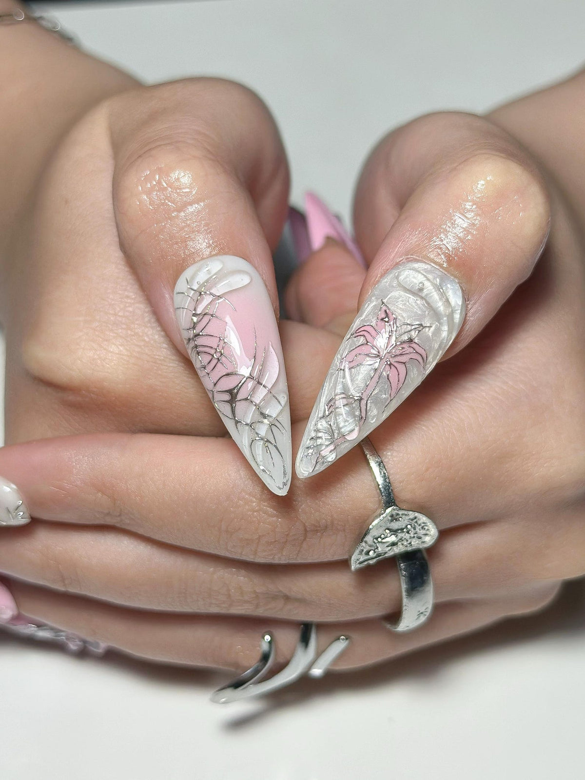 3D Pink Gothic Cyber Nails | Silver Chrome Cross Press Ons | Ethereal Grunge Liquid Metal Nails | Y2K Punk Butterfly Press Ons | OB362IC