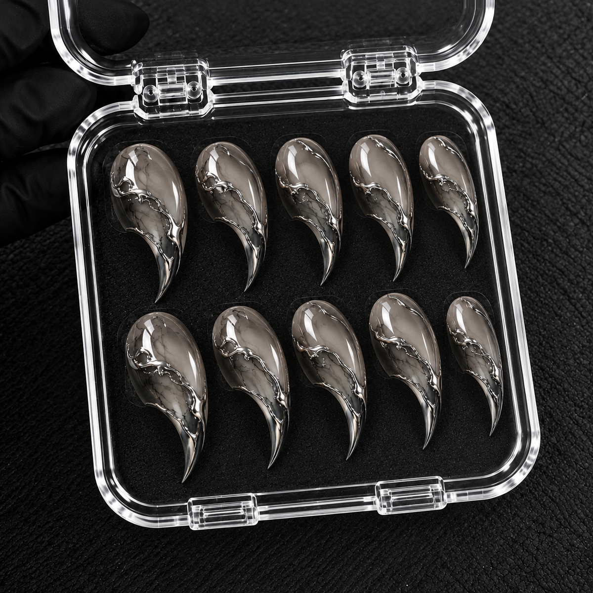Iron Vein Claw Press-On Nails - Aninail