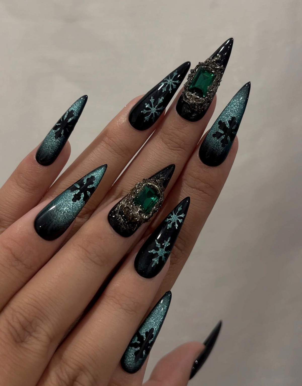 Emerald Snowflake Christmas Press On Nails | Black Green Winter Nails | Luxe Holiday Nail Art | Stiletto Press Ons | Winter Set | OB237HC