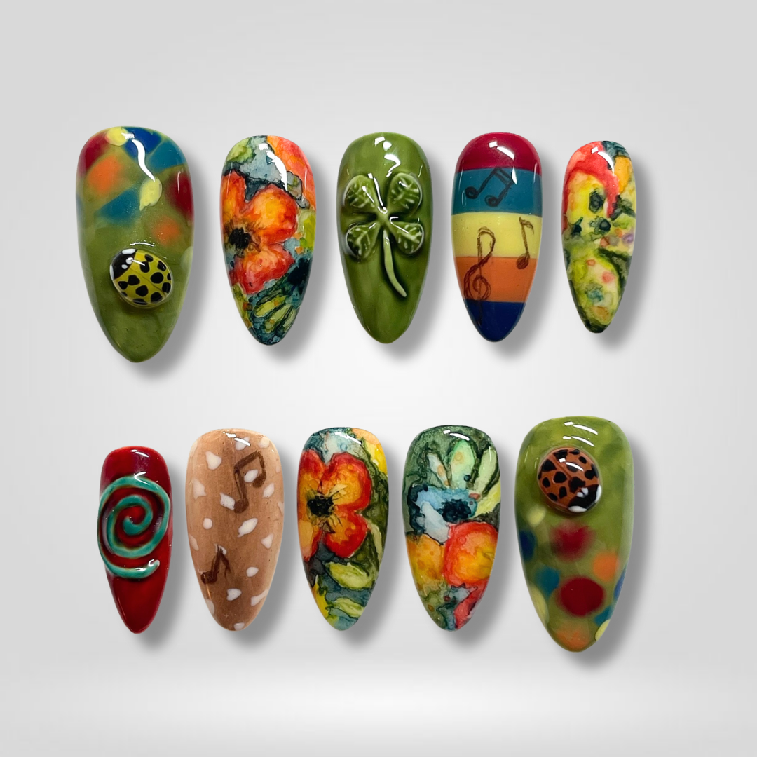 Clover Bloom Floral Press-On Nails - Aninail