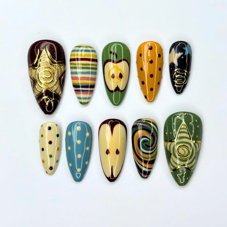 Autumn Press On Nails with Retro Apple & Plaid , Handmade Vintage Fake Nails in Almond Shape , Cute Fall Nail Art for Everyday | OB473UC