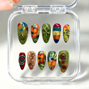 Clover Bloom Floral Press-On Nails - Aninail