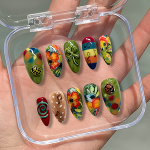 Clover Bloom Floral Press-On Nails - Aninail