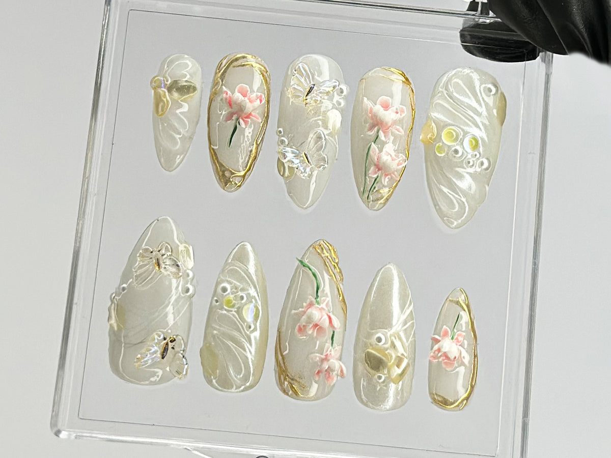 Elegant Lotus Flower Press On Nails | Chic White & Gold On Fake Nails | 3D Floral Acrylic Nails | Butterfly charm nails press on | OC559TL