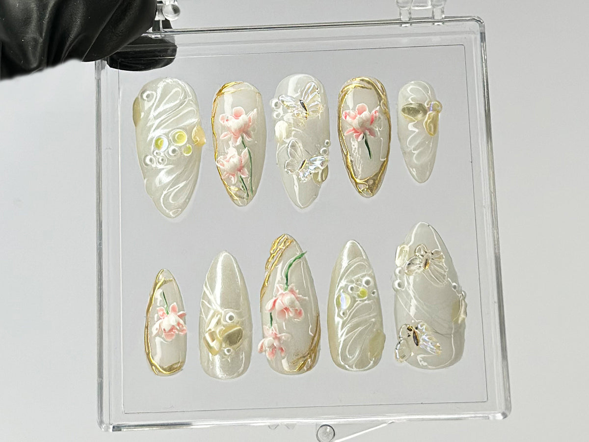 Elegant Lotus Flower Press On Nails | Chic White & Gold On Fake Nails | 3D Floral Acrylic Nails | Butterfly charm nails press on | OC559TL