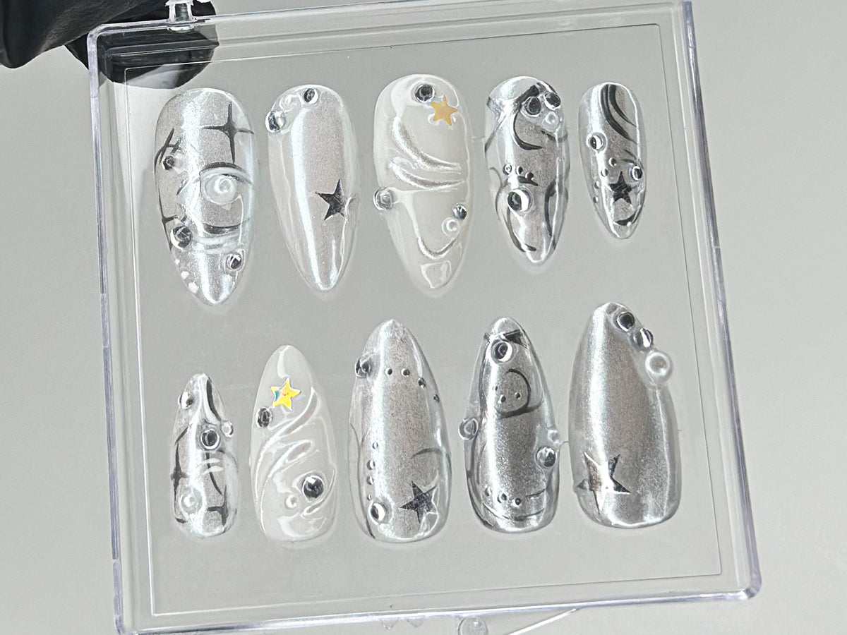 Chrome Effect Press On Nails | Metallic & Eye-catching Nail Art | Stunning and Reflective Nail Art | Christmas Nails, gifts for her | OB78T