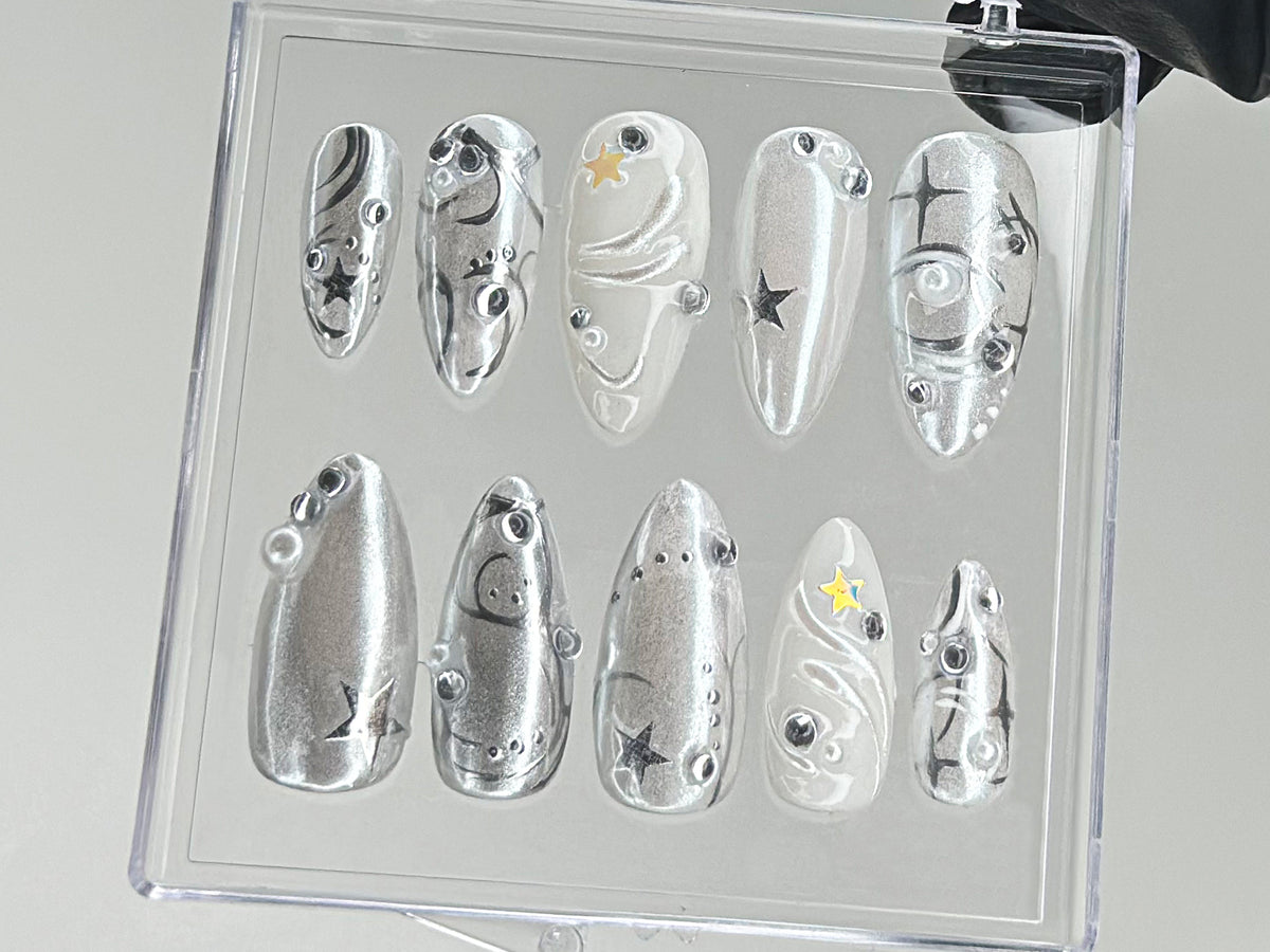 Chrome Effect Press On Nails | Metallic & Eye-catching Nail Art | Stunning and Reflective Nail Art | Christmas Nails, gifts for her | OB78T