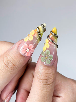 3D Ladybug Floral Press On Nails | Metallic Vines Enchanted Garden Set| OB1327IK