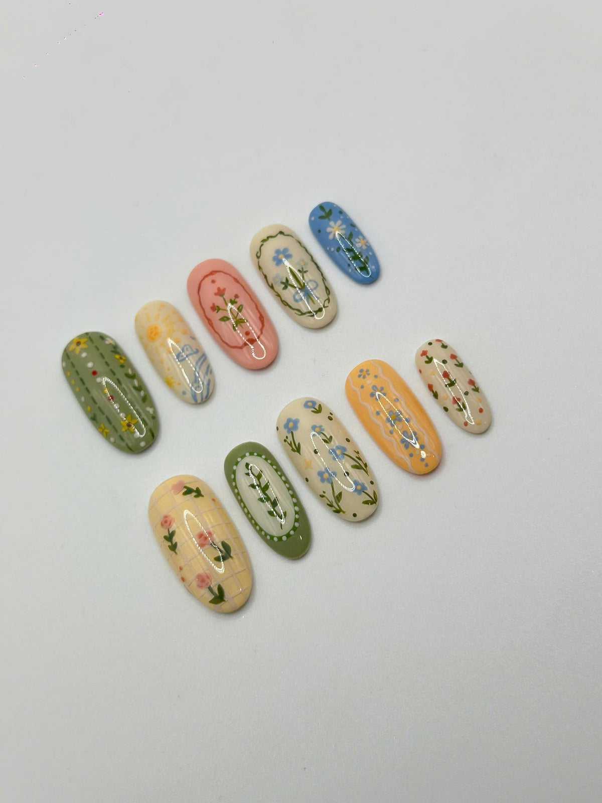 Spring Folk Garden Press On Nails, Vintage Cottage Garden Press On Nails, Hand Painted Floral Nail Set, Pastel Botanical Folk Art Nails image 3