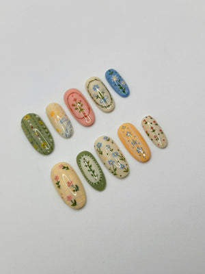 Spring Folk Garden Press On Nails, Vintage Cottage Garden Press On Nails, Hand Painted Floral Nail Set, Pastel Botanical Folk Art Nails image 3