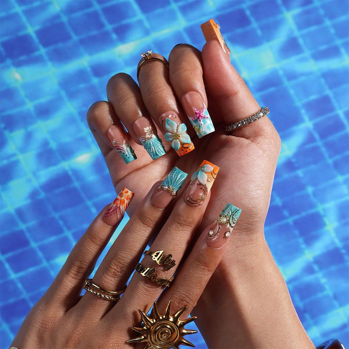 Summer Press On Nails With Seashell, Seahorse & Hibiscus Flower | Medium Square Fake Nails | Handmade Nail Art For Luxury Vacation and Gift