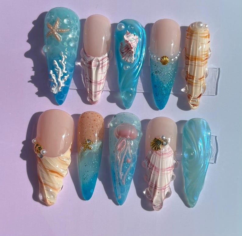 Seaside Treasure Press On Nails