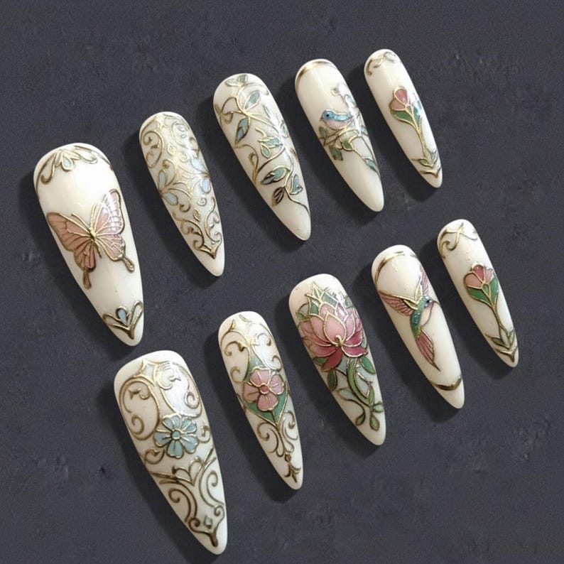 Elegant Art Nouveau Stained Glass Press On Nails