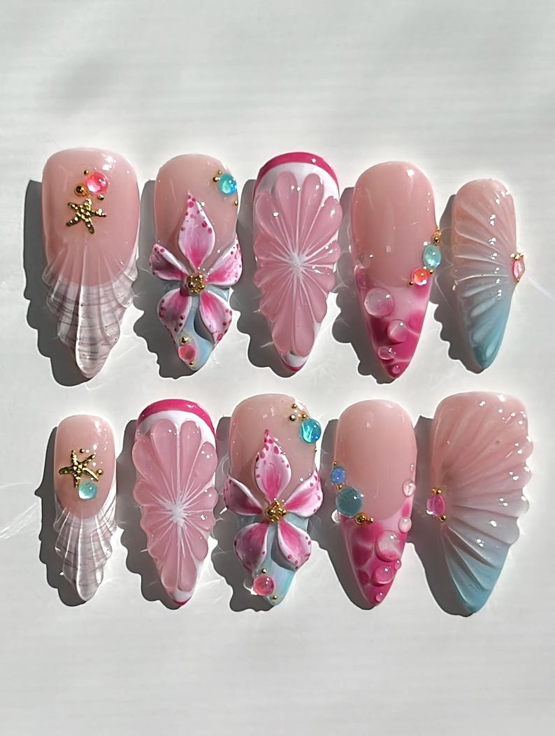 Mermaidcore Ocean Seashell Floral Dreamy Press On Nails
