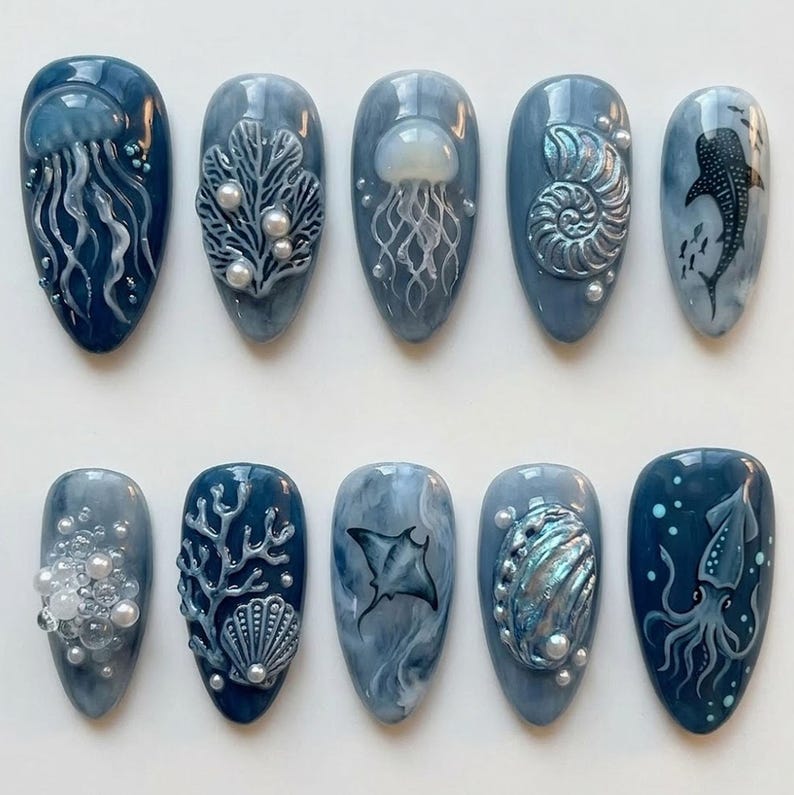 Dreamy Underwater Glow Press On Nails