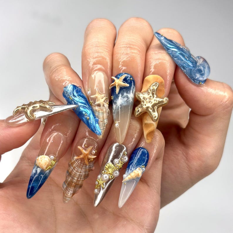 Golden Ocean Treasure Press On Nails