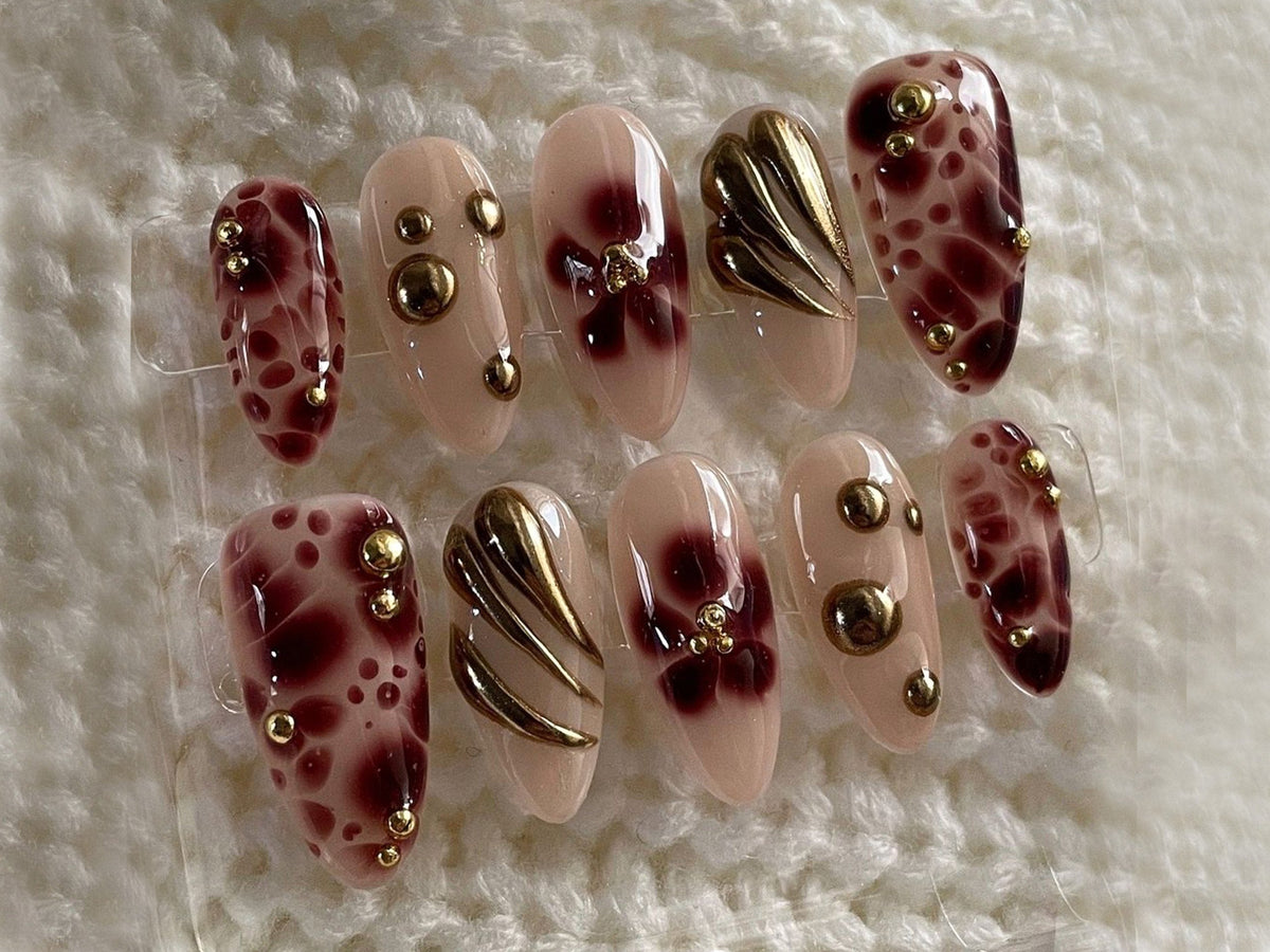 Golden Glam Leopard Press On Nails | Bold and Elegant Leopard Fake Nails | Wild Glamour Nail Art | Classy Nail Polish | Chic Nails | OB524Y